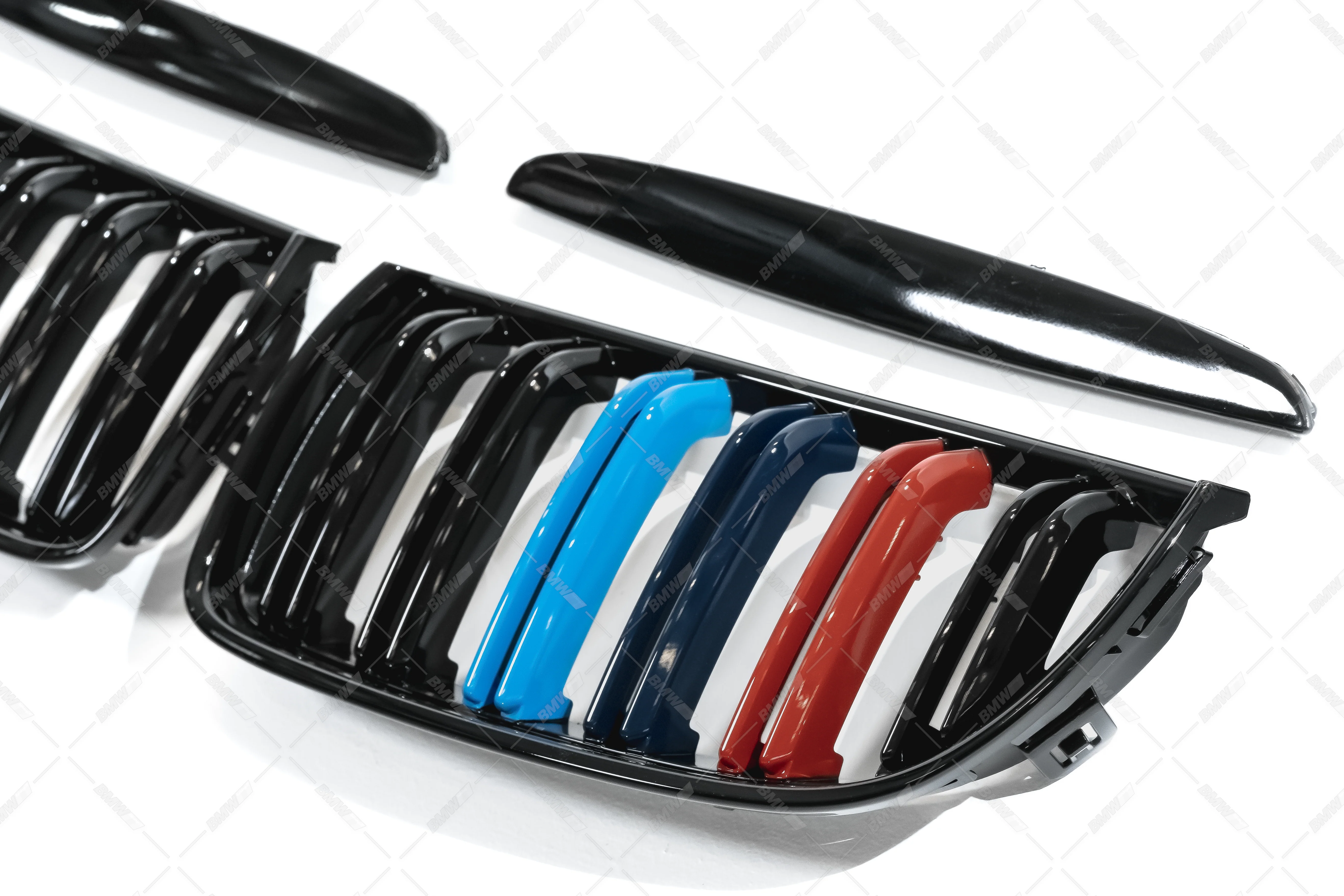 BMW E90 E91 M3-Look M-color munuaiset - Image 3