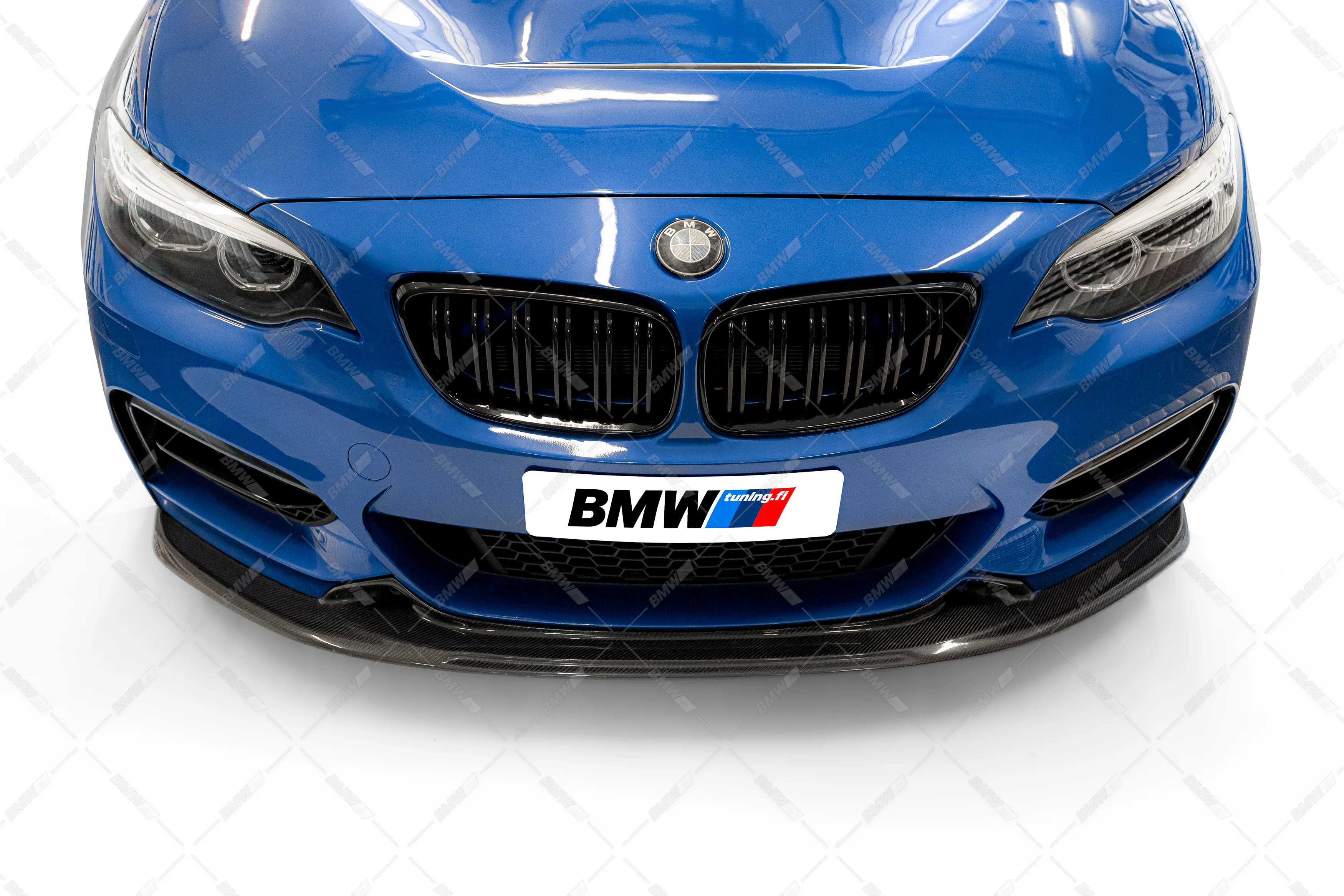 BMW F22 F23, kiiltävän mustat M-Look munuaiset - Image 5