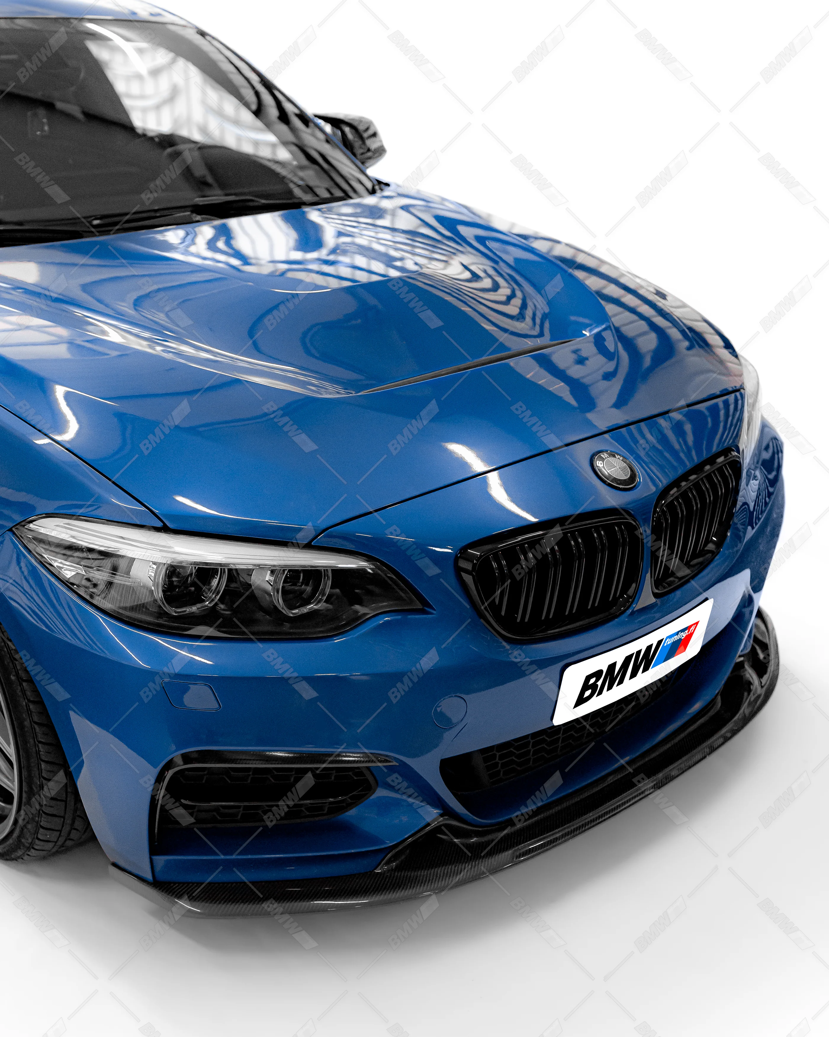 BMW F22 F23, kiiltävän mustat M-Look munuaiset - Image 7