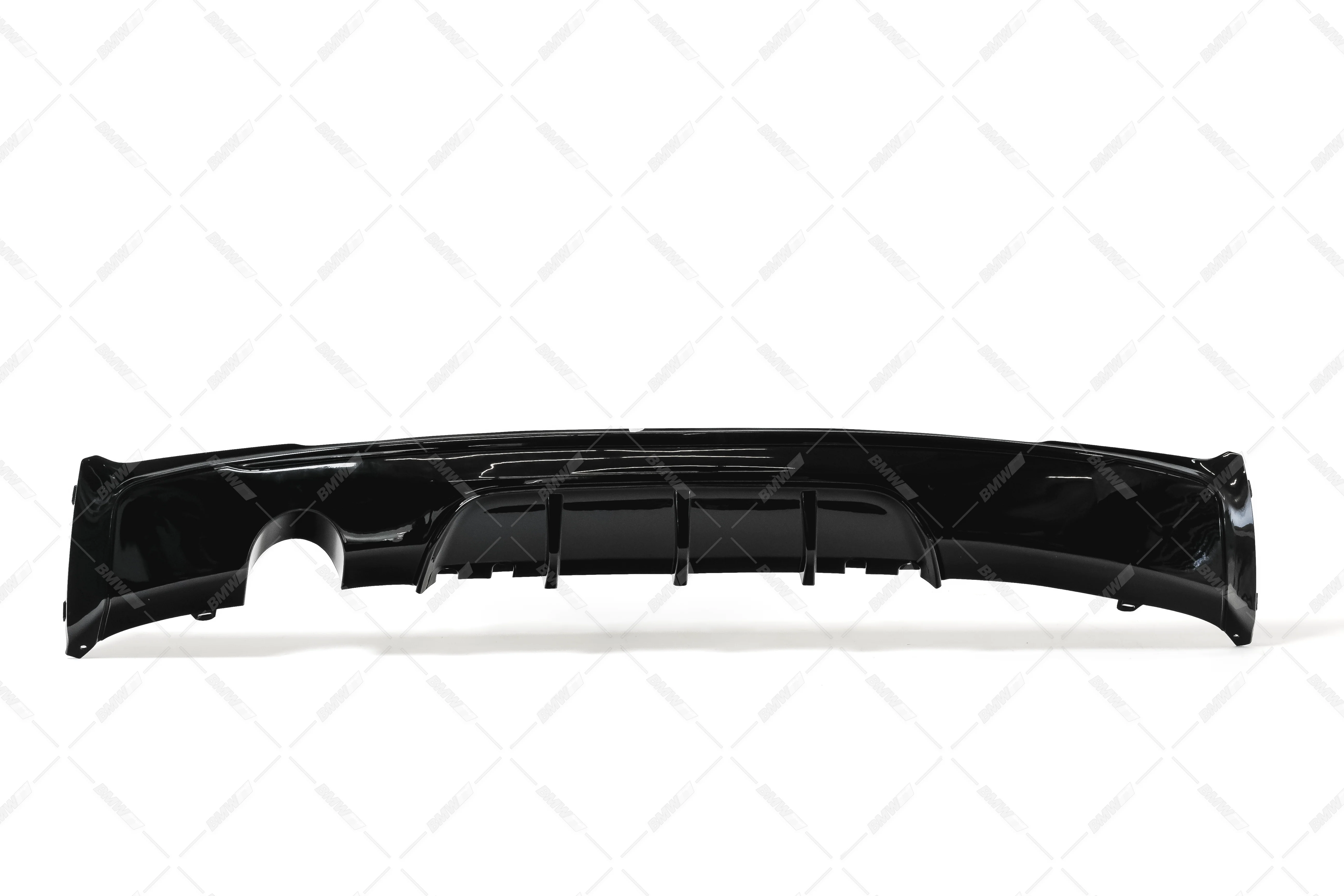 BMW F22 F23, M Performance look takapuskuriin diffusori kiiltävän musta - Image 3