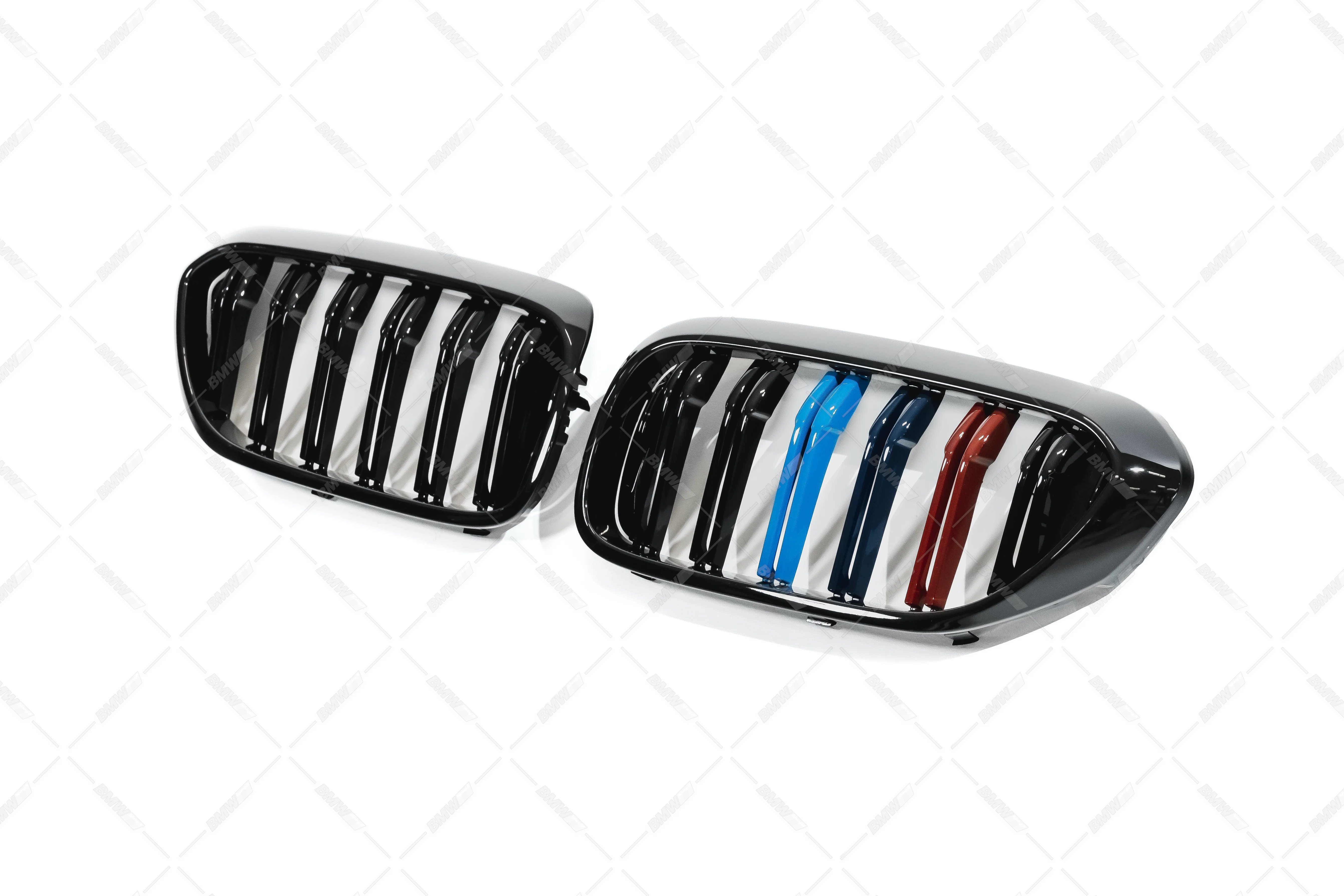 BMW G30 G31 , M-look kiiltävän mustat M-color munuaiset - Image 3