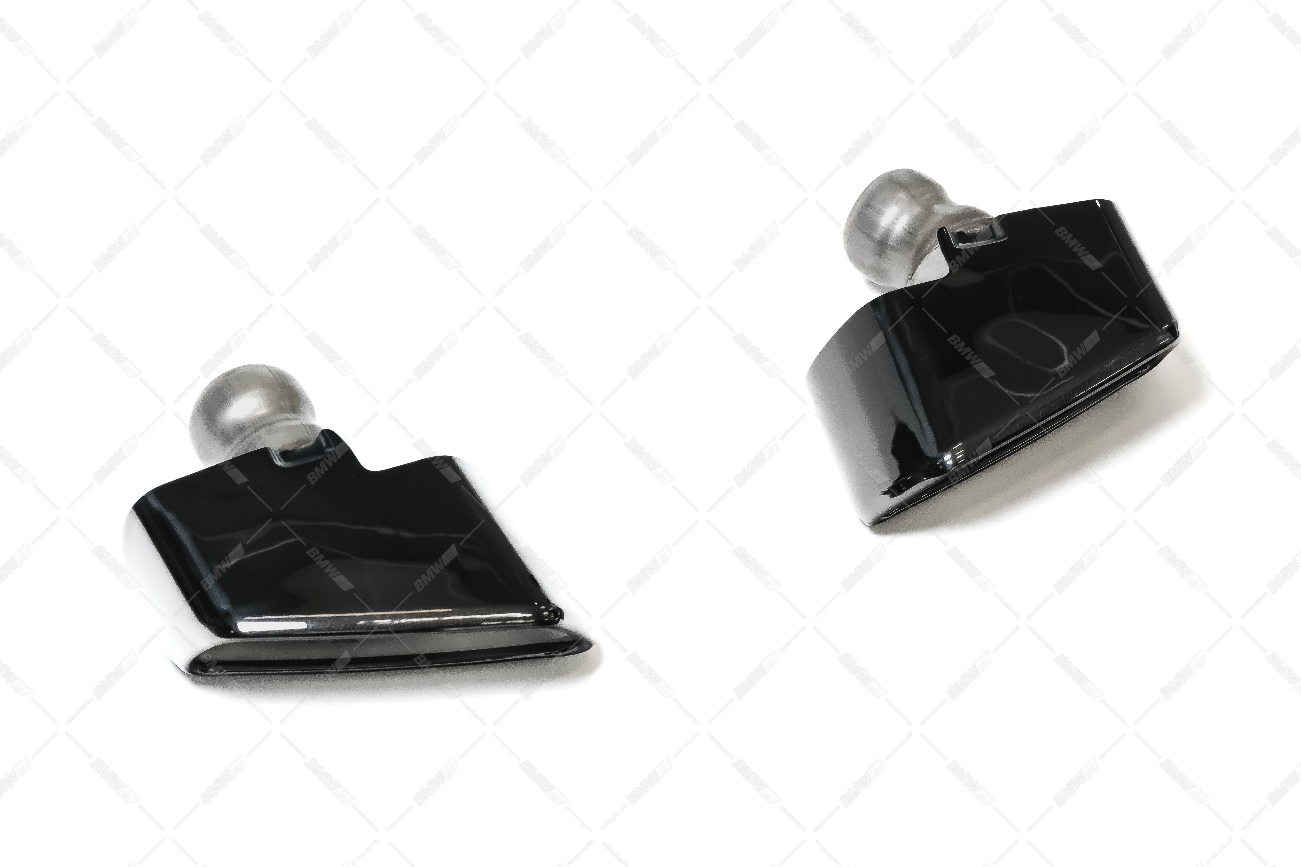 BMW G30 G31 , M540i look putkenpäät - Image 3